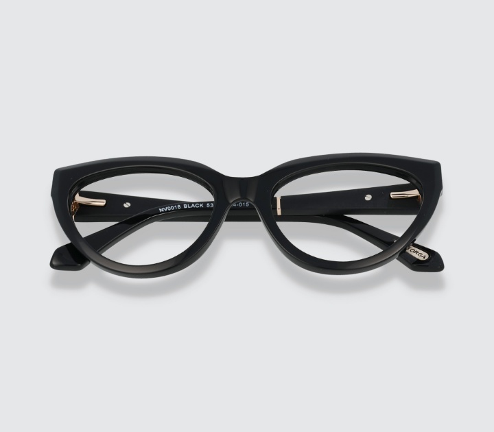Noir Vous 18 Black