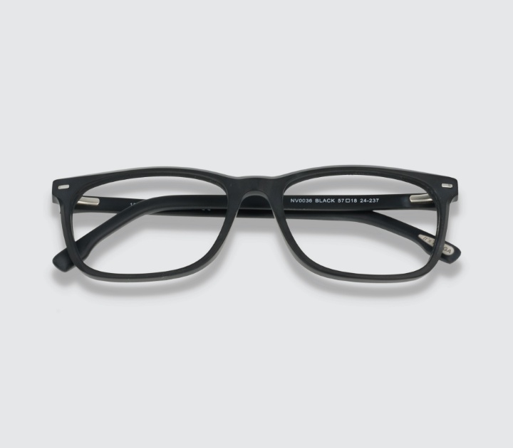 Noir Vous 36 Black