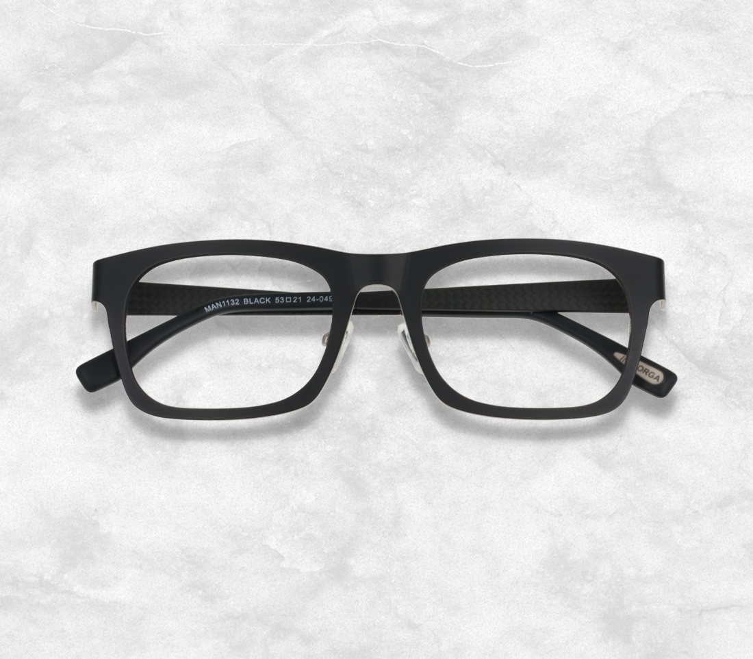 Manhattan 1132 Black