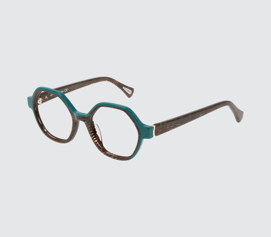 Divine 7238 Demi Brown