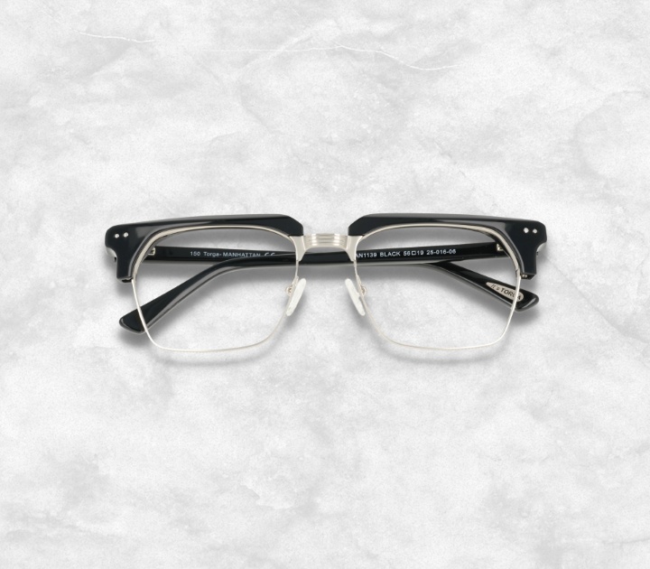 Manhattan 1139 Black