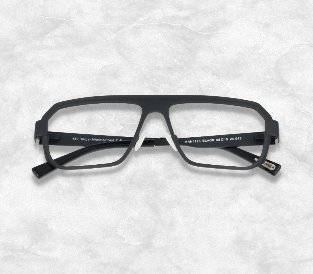 Manhattan 1128 Black