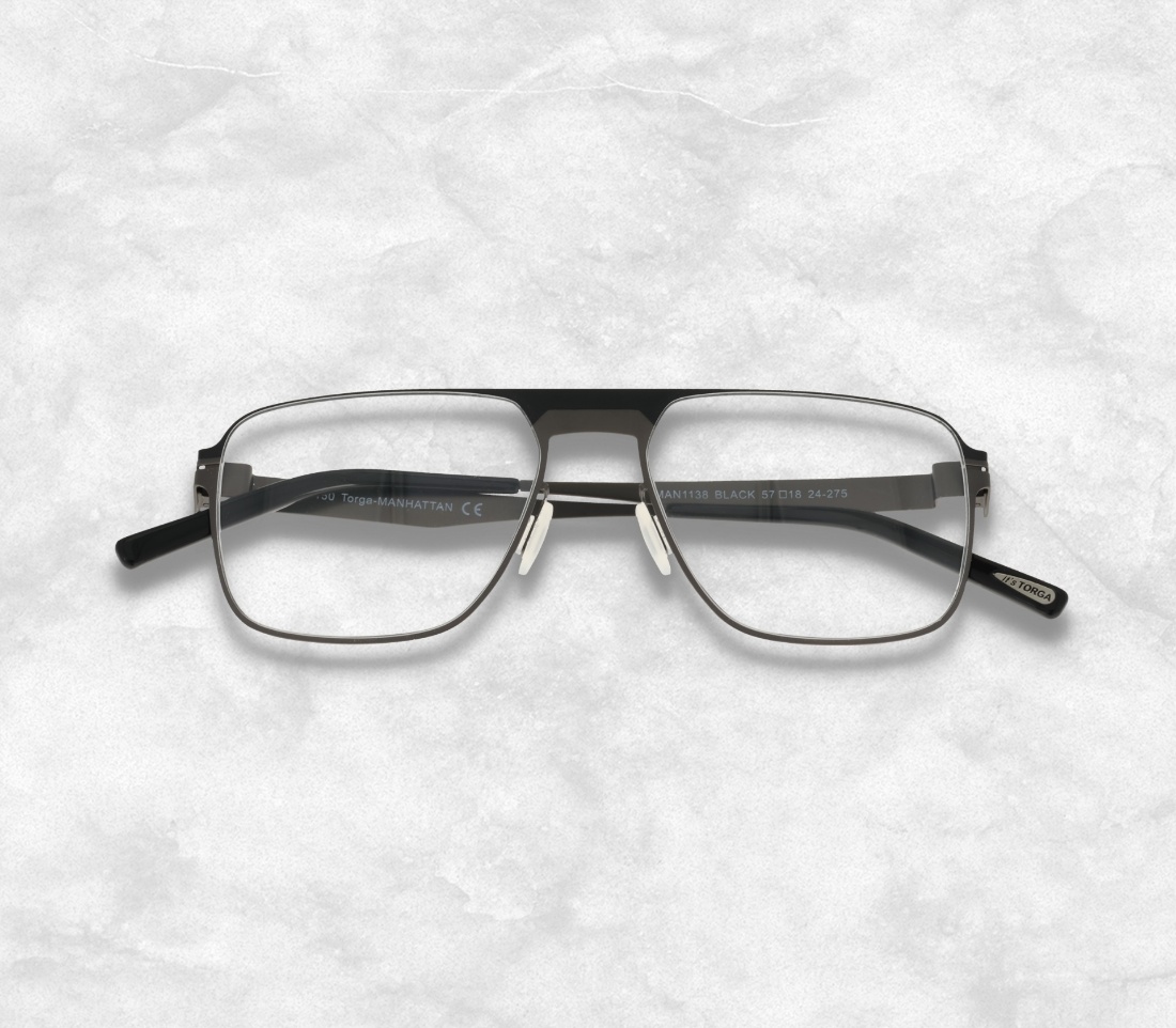 Manhattan 1138 Black
