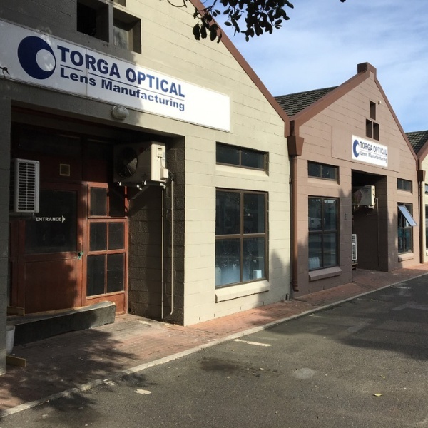 Precision lens manufacturing equipment